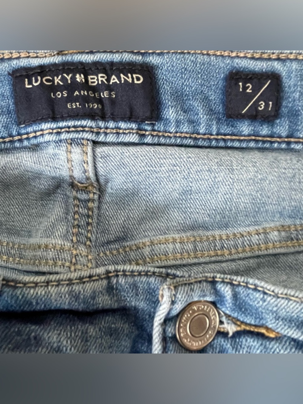 Lucky Brand Women's Size 12 Midi Rise Straight Leg Jeans Light Blue - Picture 12 of 16